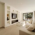 Villa Kumaro 4 Bedroom Spa Outdoor Pool Parking